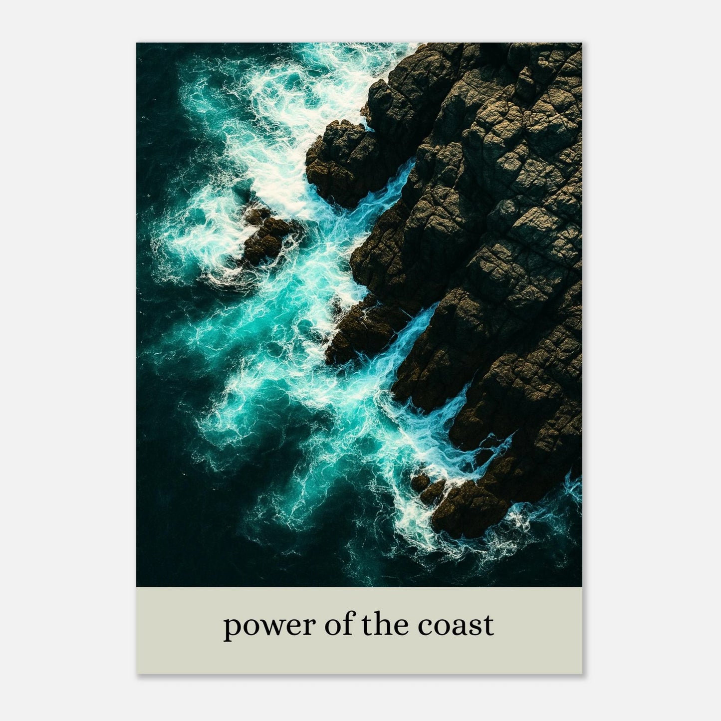  „Coastal Force – Where Ocean Meets Stone“ Poster – ungerahmt, dynamische Meeresaufnahme für moderne Wohnräume.