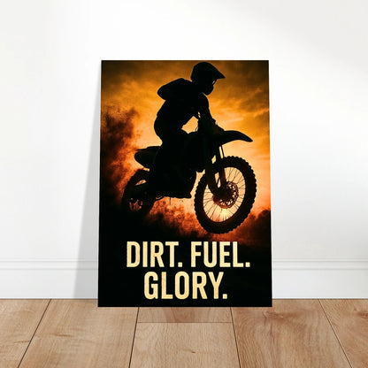 Motocross Wandbild „Dirt. Fuel. Glory.“ in heller moderner Wohnungseinrichtung, stilvolle Geschenkidee für Biker und Racing-Fans