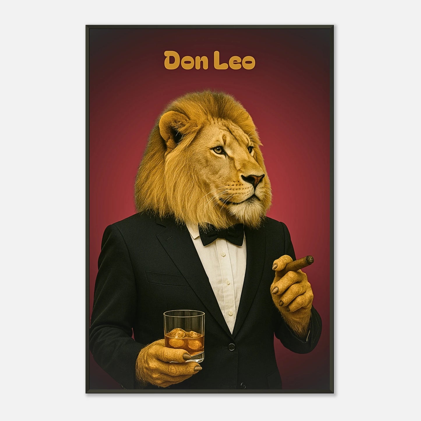 Detailaufnahme des Don Leo Posters – charismatisches Löwengesicht mit realistischen Texturen und edler Rauchatmosphäre.