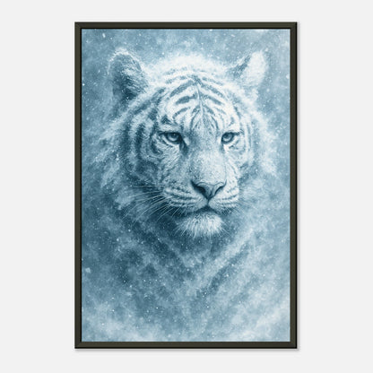 Seitenansicht des Frozen Strength Posters – majestätischer weißer Tiger mit scharfen Details und Tiefe im schwarzen Metallrahmen.