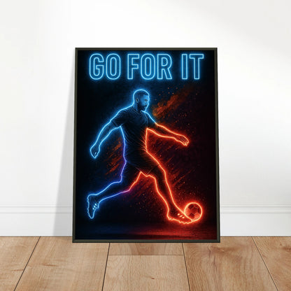 Neon Fußballposter „Go For It“ im schwarzen Rahmen, an die Wand gelehnt – modernes Sportdesign mit Glow-Effekt | DEFA Designs