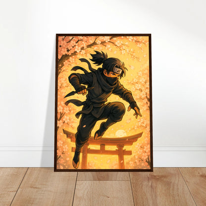 HANAKAGE Poster an die Wand gelehnt – goldene Blüten im Hintergrund, Ninja im Sprung, perfekte Kombination aus japanischer Mythologie und moderner Kunst.