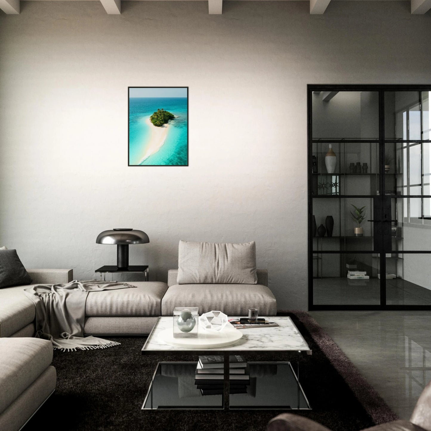 Island Escape Poster im modernen Wohnzimmer – kontrastreiches Inselmotiv mit intensiven Blautönen, verleiht Tiefe und Leichtigkeit.