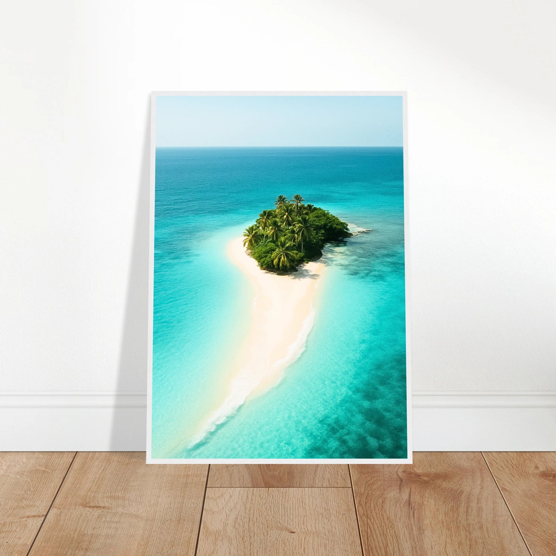 Island Escape Poster ohne Rahmen – tropische Insel im Meer mit weißem Sandstrand, angelehnt an die Wand