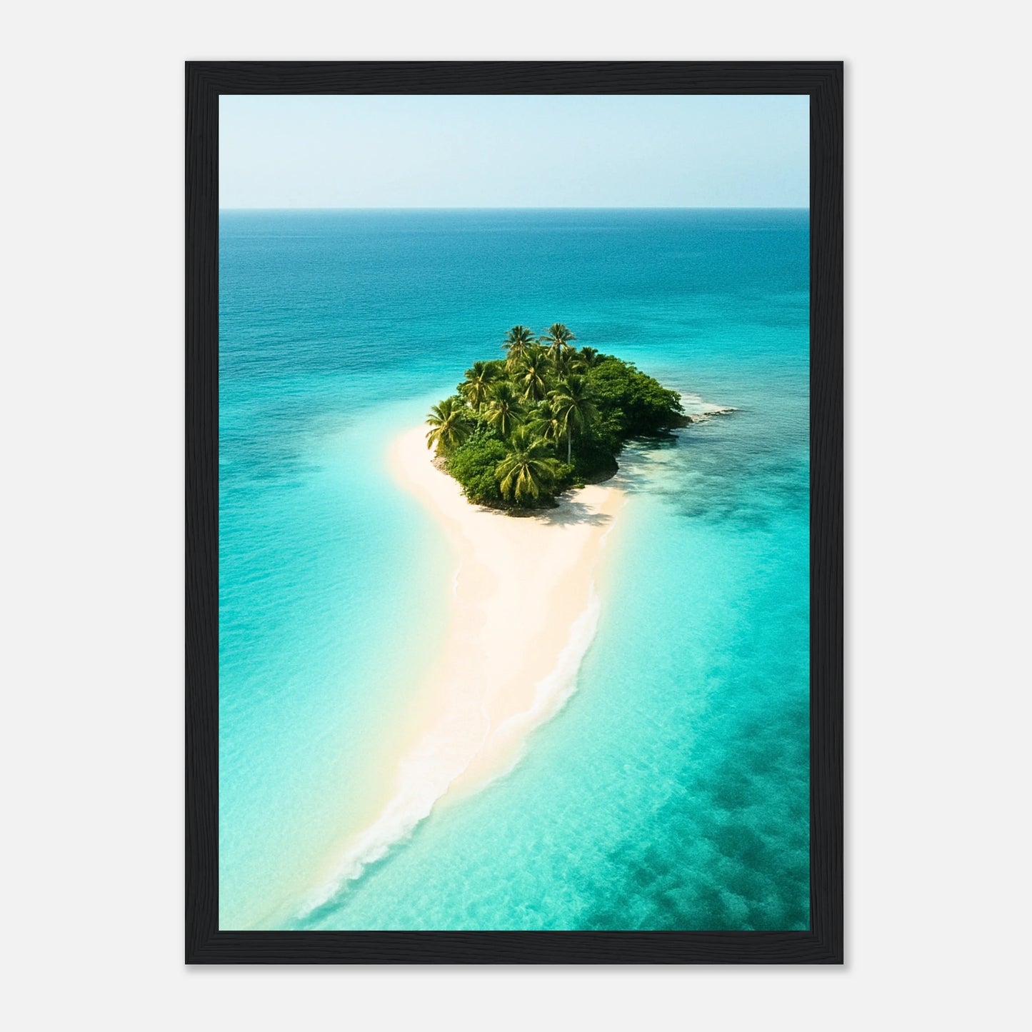 Island Escape Poster im schwarzen Holzrahmen – elegantes Strand Poster mit tropischer Insel und türkisem Wasser