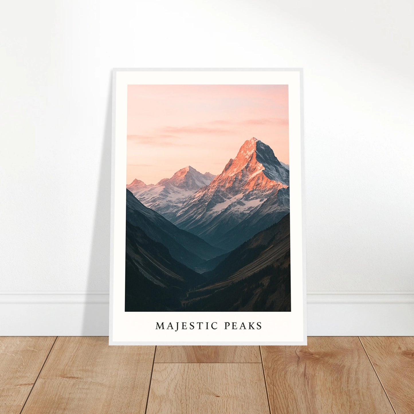 Majestic Peaks Poster ohne Rahmen – Alpen Panorama mit Bergen im Sonnenuntergang, angelehnt an die Wand