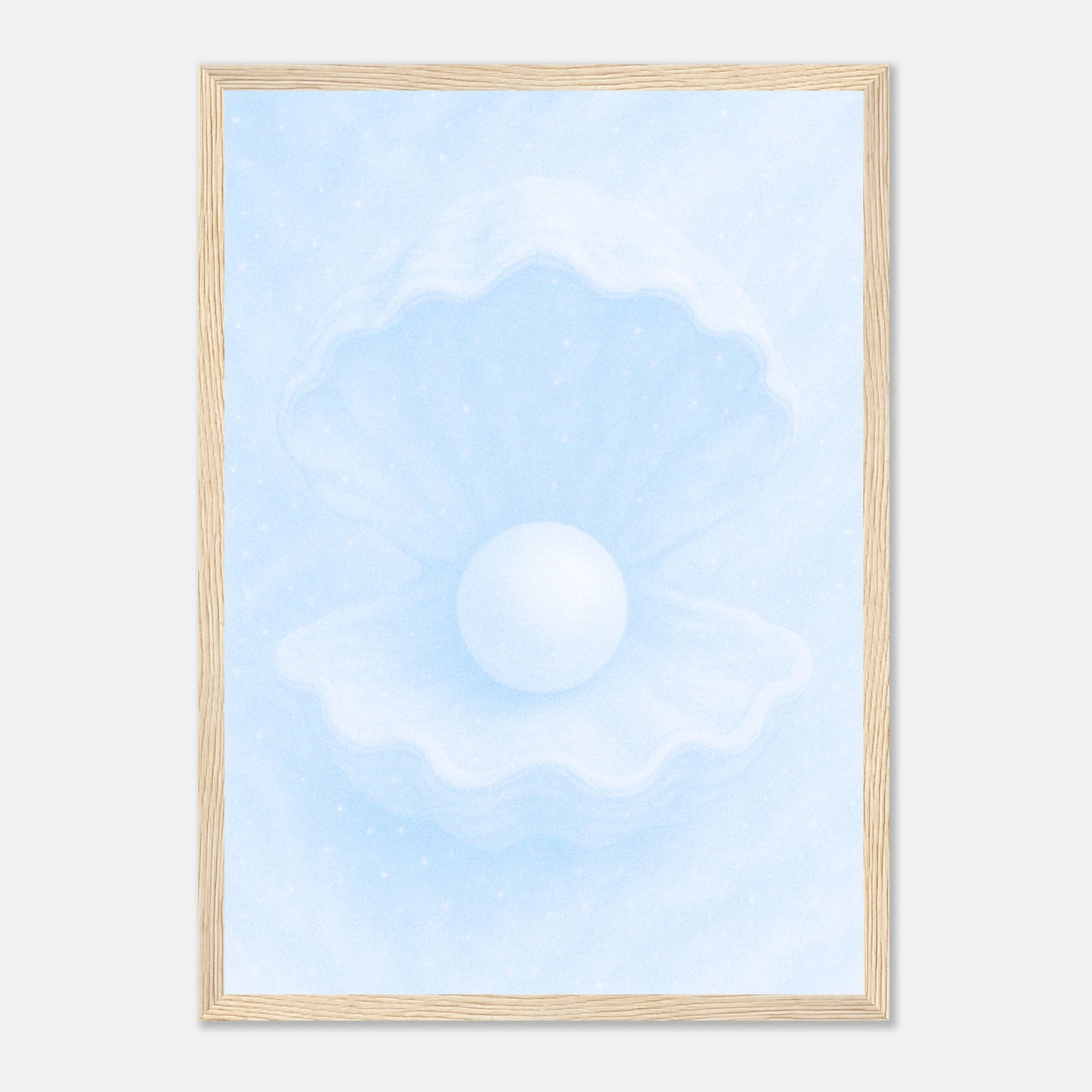 Ocean’s Secret Poster mit hellbraunem Holzrahmen – moderne Wandkunst mit Muschel und Perle.