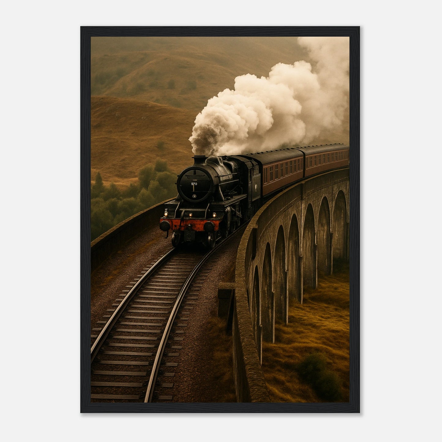 Steam Over the Highlands Poster im schwarzen Rahmen – eindrucksvolles Dampflok-Kunstwerk über den Highlands, ideales Wandbild für Reisende und Eisenbahnfans – von Defa Designs.