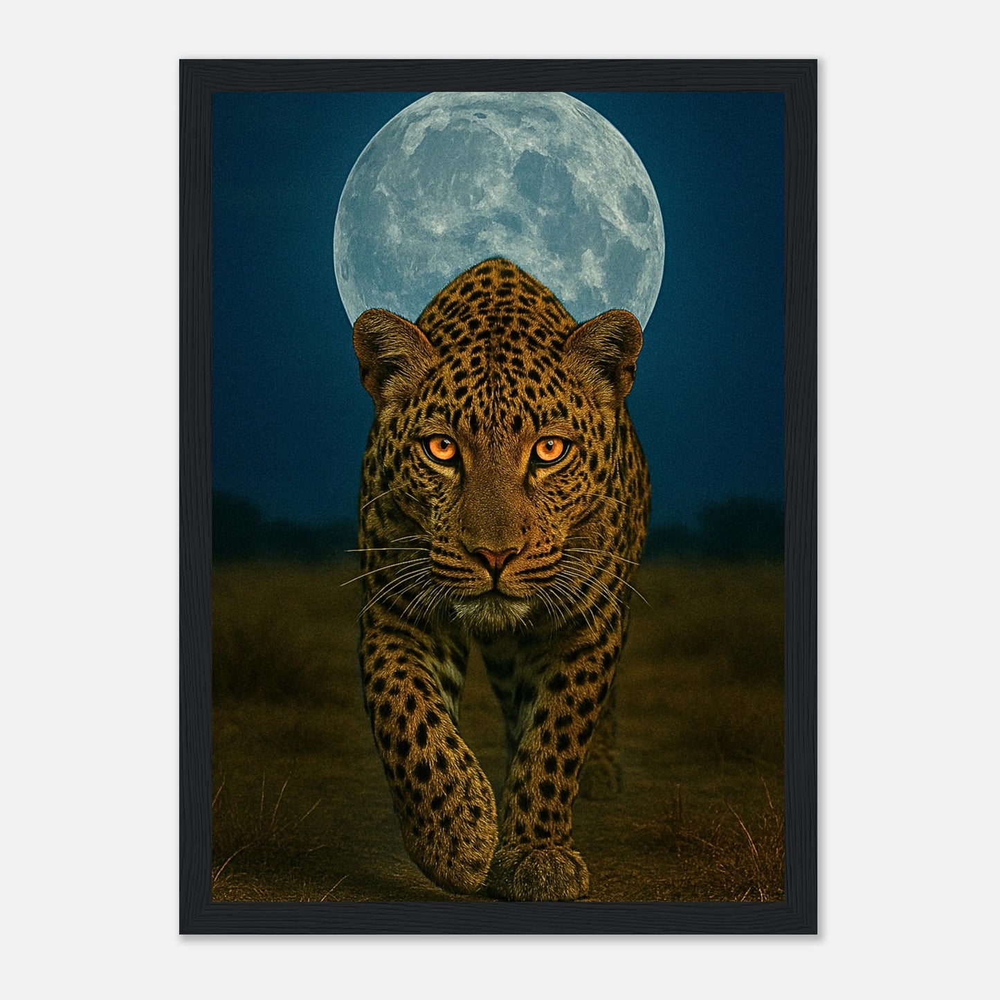Poster Leopard „Wild Nights“ mit schwarzem Rahmen – dekoratives Tierbild mit Mondschein für stilvolle Einrichtung.