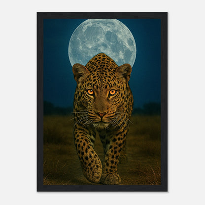 Poster Leopard „Wild Nights“ mit schwarzem Rahmen – dekoratives Tierbild mit Mondschein für stilvolle Einrichtung.