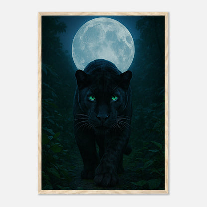 Wild Nights Panther Poster mit hellbraunem Holzrahmen – stilvolle Wanddekoration mit Panther im Mondlicht.