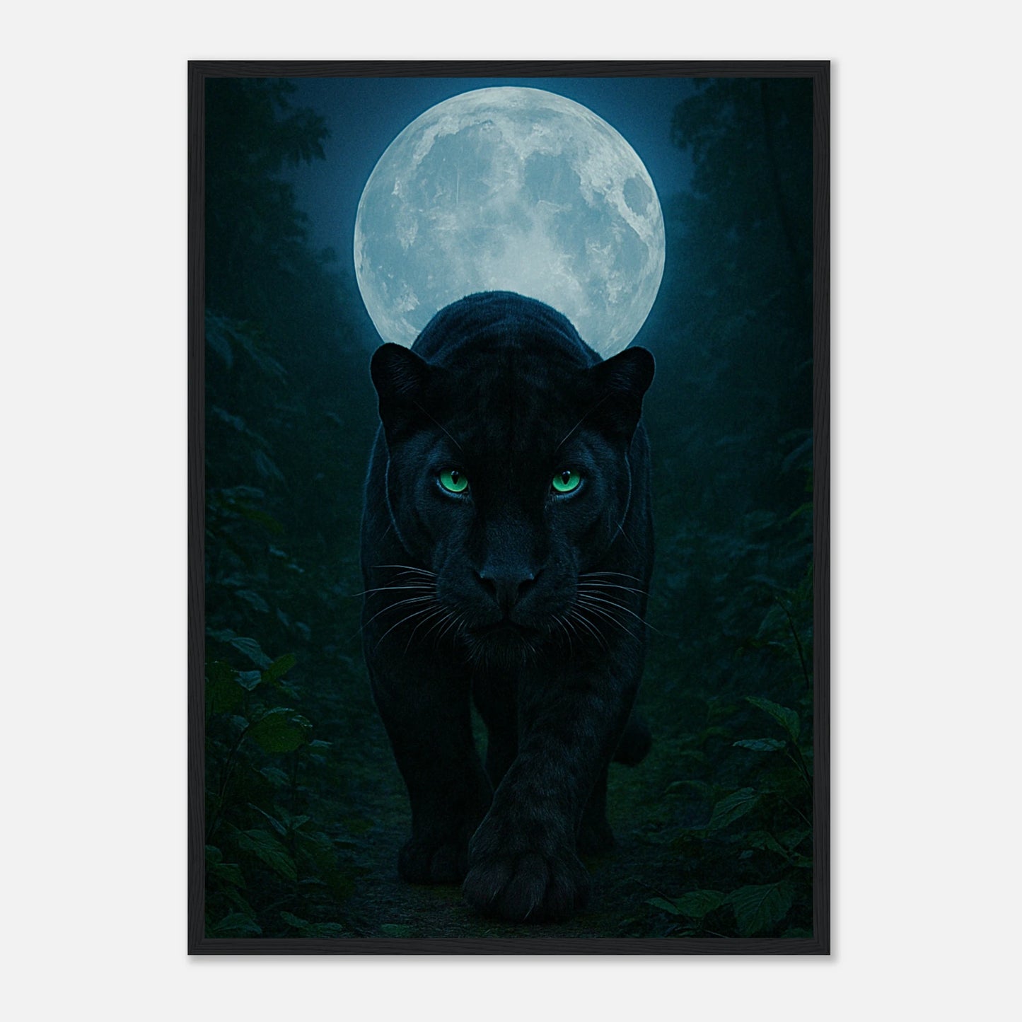 Wild Nights Panther Poster mit schwarzem Holzrahmen – geheimnisvolle Wandkunst mit Panther unter dem Vollmond.